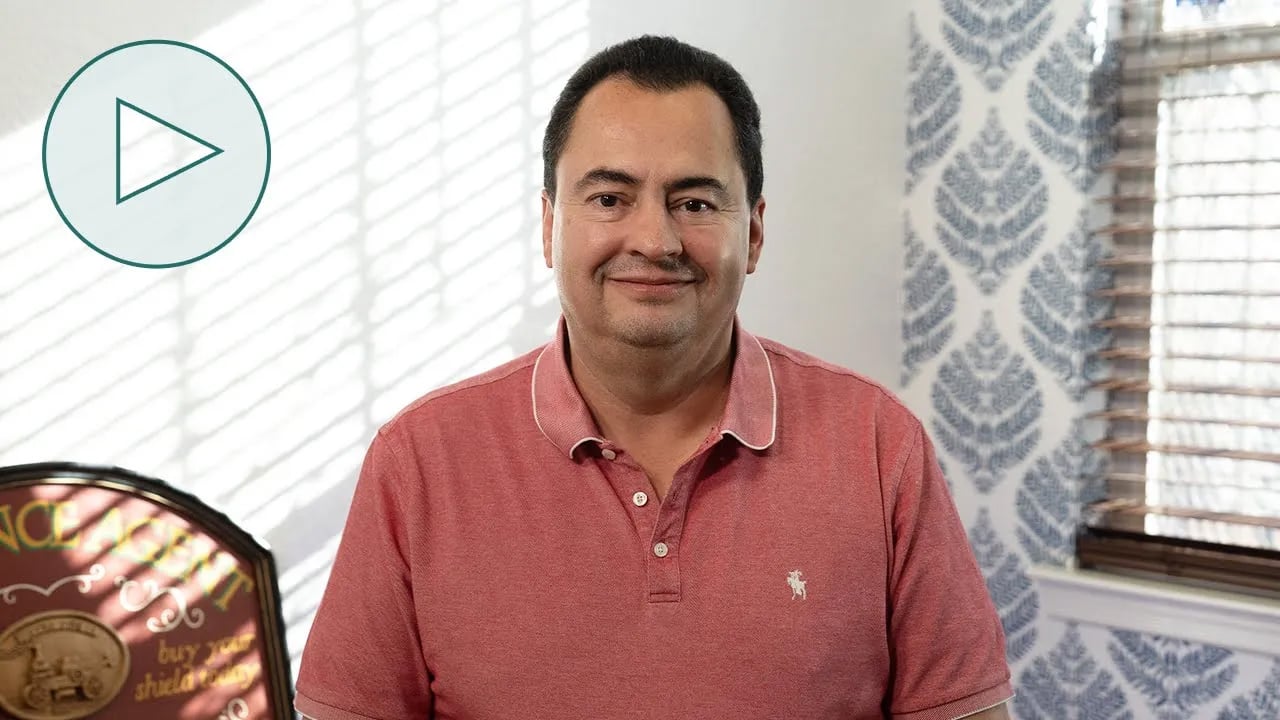 Hector-Social-But image of Hector, an Illinois Mutual policyowner and pediatrician