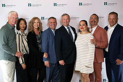small group of agent event attendees
